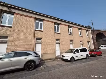 local d'activité 68 m²