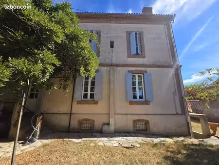 maison de ville 8 pièces 252 m²