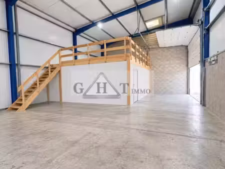 local bureaux 240 m²
