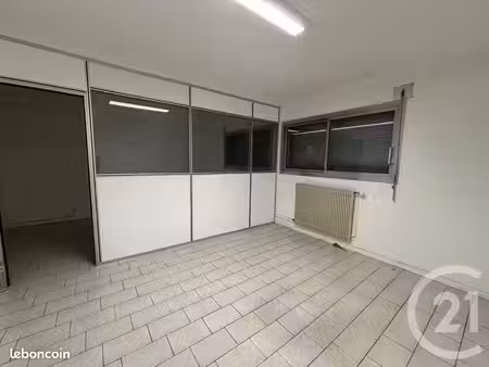 bureau 135 m²