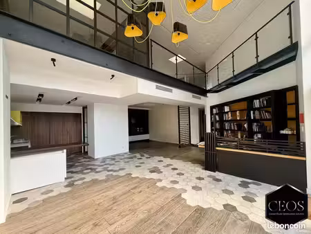 boutique 178 m² ferrières-en-brie
