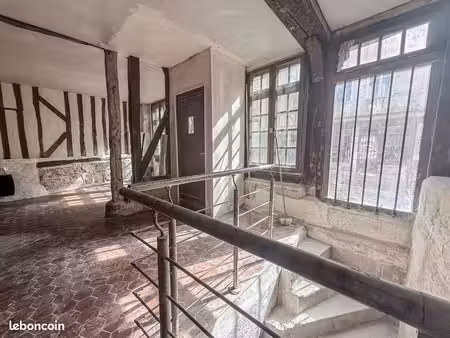boutique 91 m² rouen
