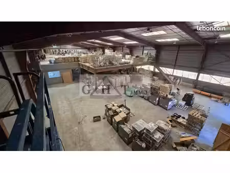 local industriel 4 540 m²