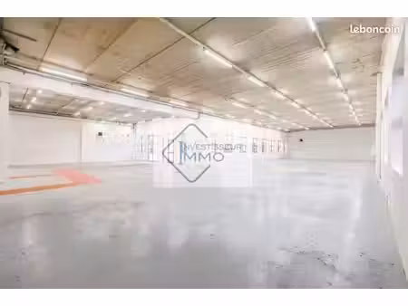 local industriel 549 m²