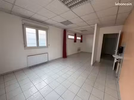 local commercial 82 m² elbeuf