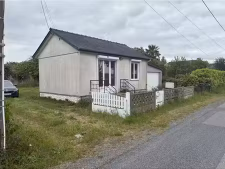 a vendre petite maison et terrains constructibles