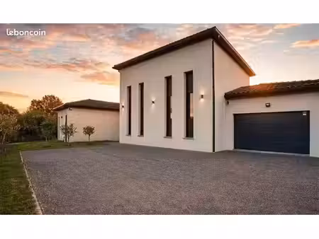 maison contemporaine 166 m² avec piscine