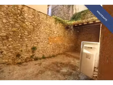 immeuble au centre de thuir