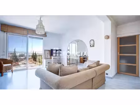 perpignan – proche centre ville/ palais des congre | t3 traversant avec 2 balcons  garage 