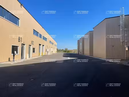 location local d’activités carquefou 44470 266m² à 2015m²