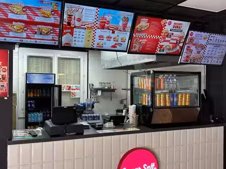 restaurant local commercial