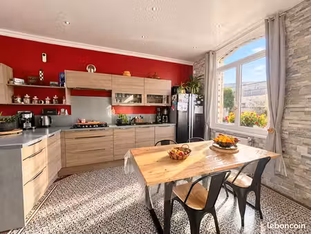 maison 6 pièces 133 m²