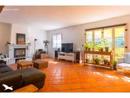 longère 7 pièces 302 m²
