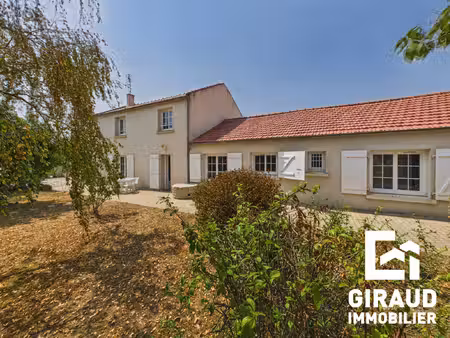 longere en pierre 4 ch. / double garage / jardin