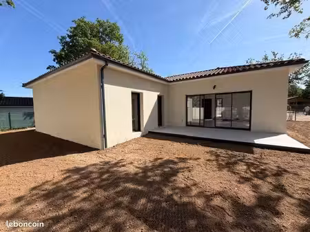 villa 5 pièces 123 m²