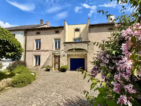 maison de village de 265 m² à porcelette