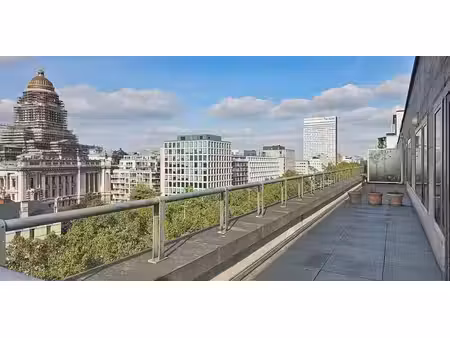 appartement à louer à bruxelles pour € 2.200 avec 3 chambres à coucher