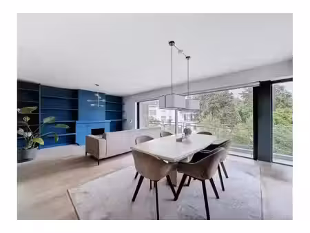 appartement à louer avec terrasse et 2 chambres   uccle (vbe72030)