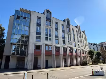 vente bureaux 100m² à 1879m²