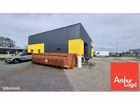 local d'activite 250 m² vouille