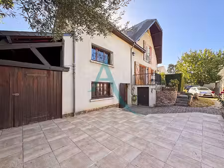 vente maison 6 pièces  147.00m²  corbeil
