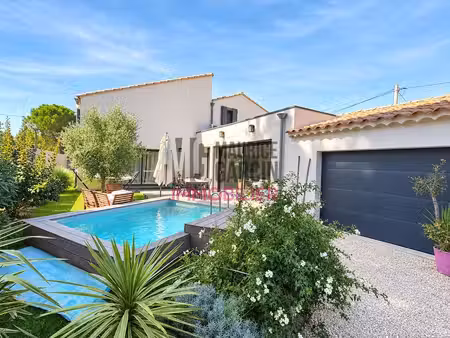 villa 4 pièces 157 m²