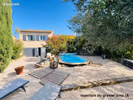 pertuis villa t5 – secteur résidentiel de la piscine