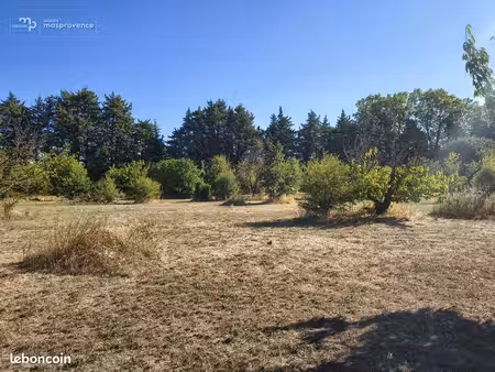 terrain à bâtir de 1500 m² à l'isle-sur-la-sorgue (84)