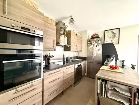 appartement à louer brétigny-sur -orge f2 meublé + place de parking + chauffage compris