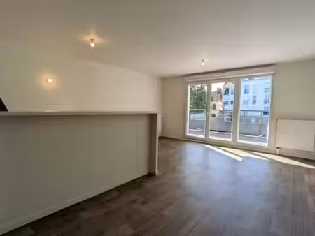 appartement 3 pièces 83 m²