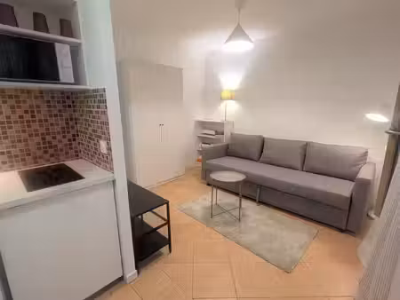 charmant studio meublé renové – au calme