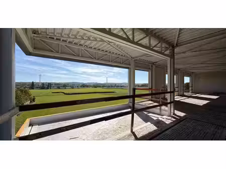 bâtiment d’entreprise à vendre à lot pour € 999.000