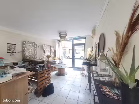 local commercial 58 m² montauban