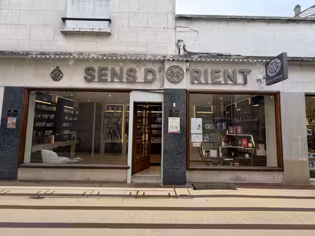 local commercial 36 m2 centre-ville de sens  passage de l'