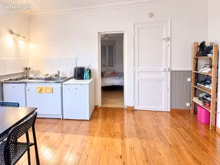 appartement t2 meublé 21m2 (540e électricité incluse)