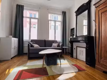 très bel appartement f1 meublé – 32 m² – cour privative