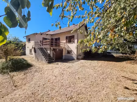 maison 2 pièces 103 m²