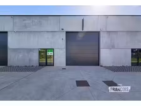 nieuwbouw opslagruimte (250m²) te huur in torhout