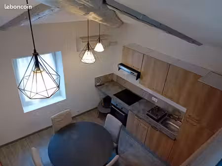 appartement rénové à deux pas du centre-ville