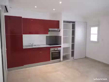 studio 27 m2 avec clim centre ville