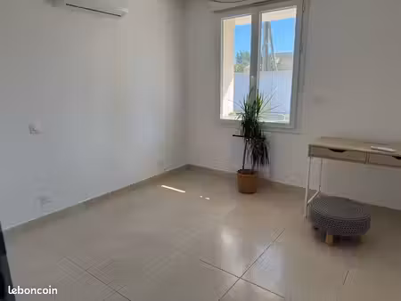 bureau professionnel 10 m² à louer – vedène