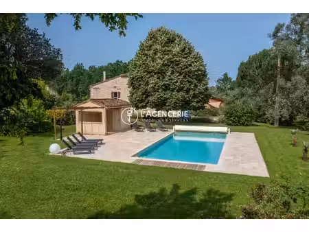 maison de luxe à vendre à fauch