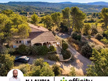 maison 7 pièces - 250 m²