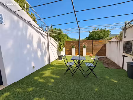 appartement t3 61 m2 + terrasse 27 m2