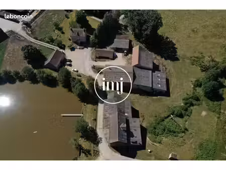 propriété 11 pièces 331 m²