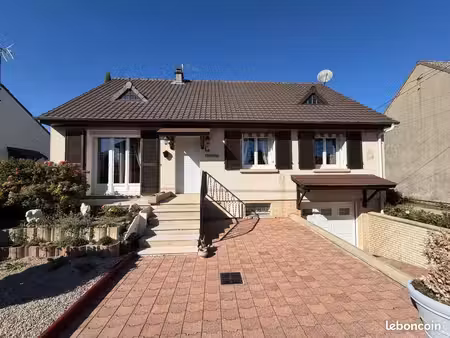 maison 6 pièces 135 m²