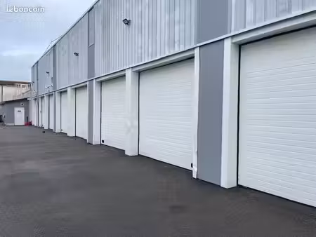local industriel 2 500 m²