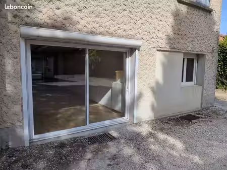 bureaux 97 m² morières-lès-avignon