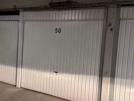 parking/box 1 pièce 15 m²