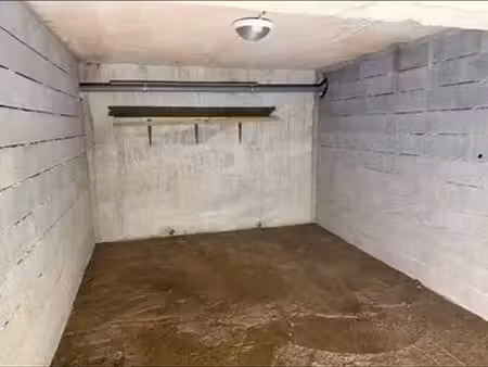 vends garage à trans en provence